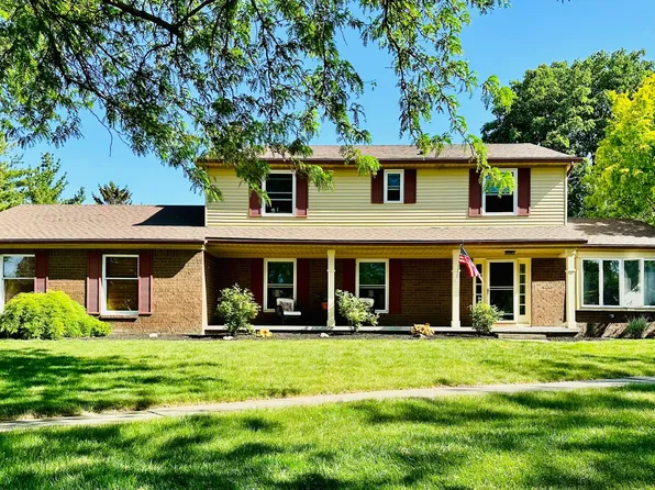 8 Applewood Ct W, Perrysburg, OH 43551