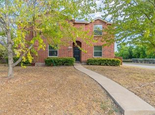 1532 Golden Grass Dr, Lancaster, TX 75134