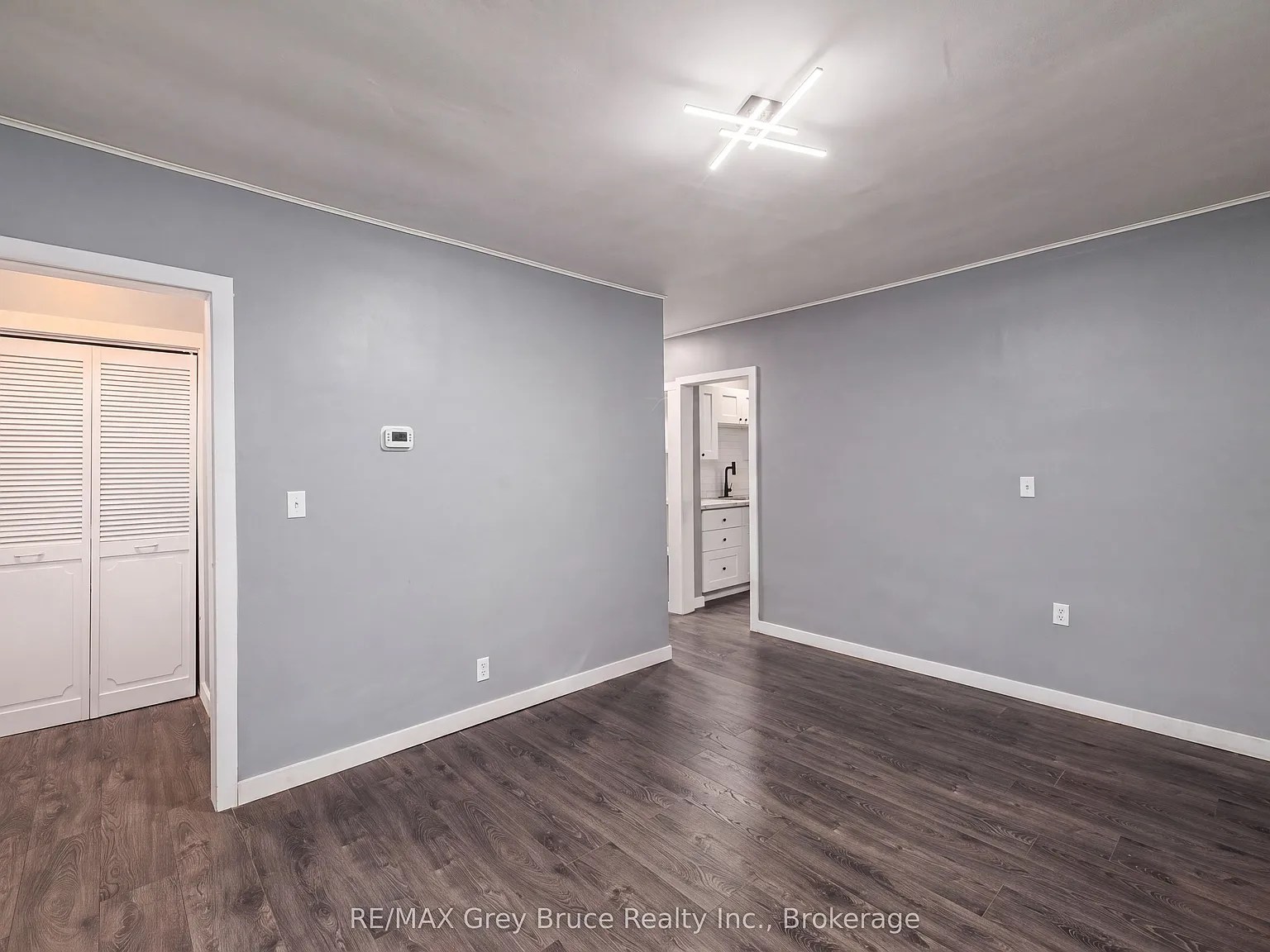 4 bed, $2,600 — Photo 4