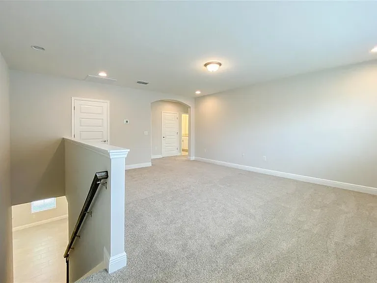 9648 Lost Creek Dr — Photo 17