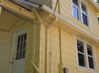 2907 S Court St, Seattle, WA 98144