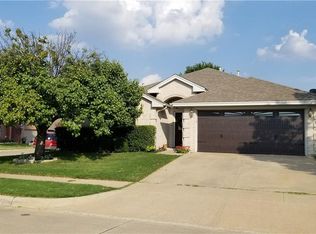 909 Saybrook Ct, Saginaw, TX 76131