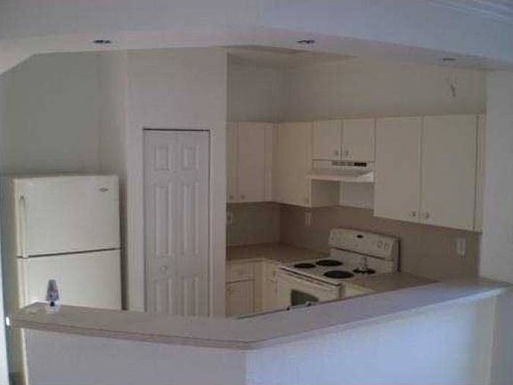 2nd image of 470 Saint Michelle Way #470