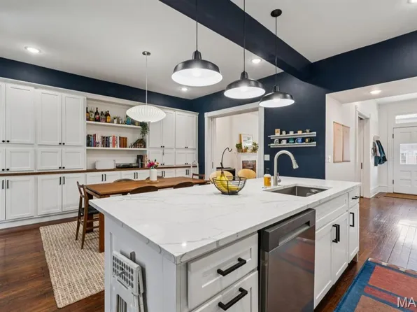 3329 Vista Ave, Saint Louis, MO 63104