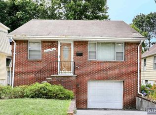 274 Shaler Blvd, Ridgefield, NJ 07657