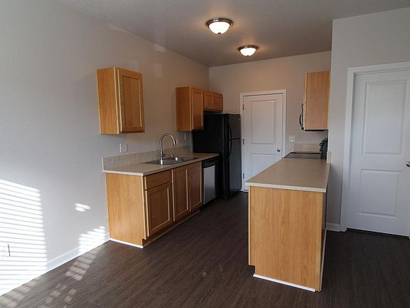Photos Of Similar Model Unit. Not Photos Of Actual Apartmen