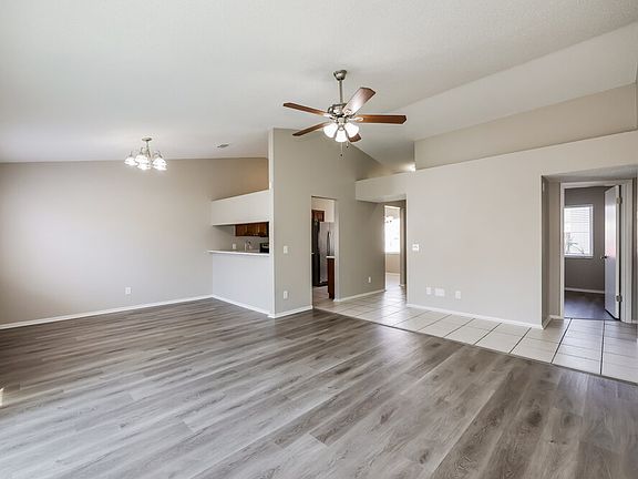 4th image of 1339 Coolmont Dr