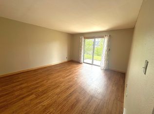 280 E Highline Cir APT 107, Centennial, CO 80122