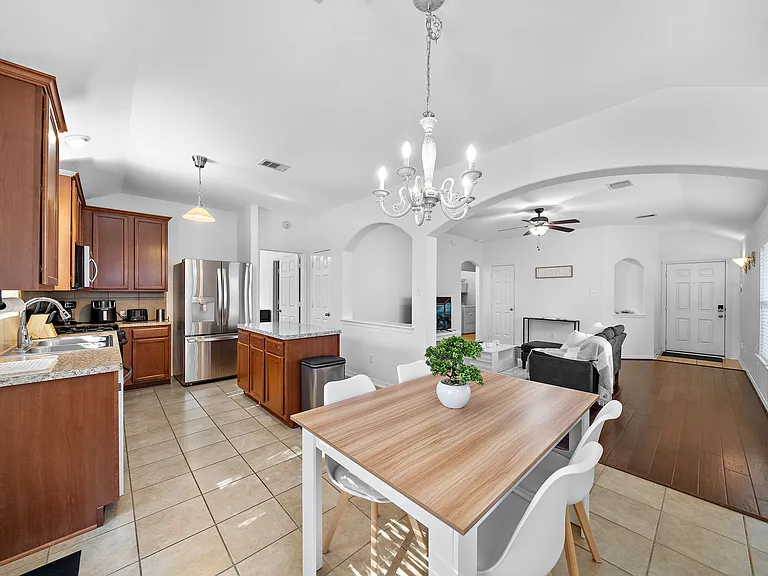 11411 Edmond Thorpe Ln — Photo 14