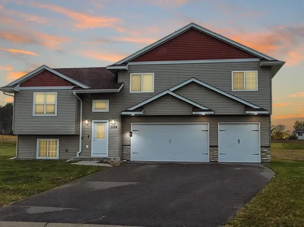 1109 8th Ave SW, Isanti, MN 55040