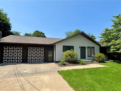 2105 Pulaski Rd, New Castle, PA, 16105