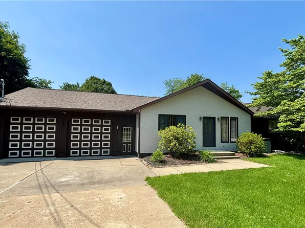2105 Pulaski Rd, New Castle, PA 16105