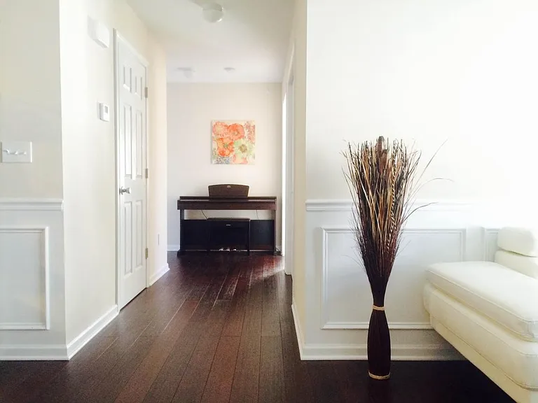 Hallway to bedrooms and laundry room