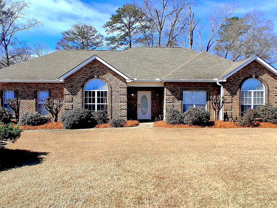 1st image of 204 Mitculler Ct