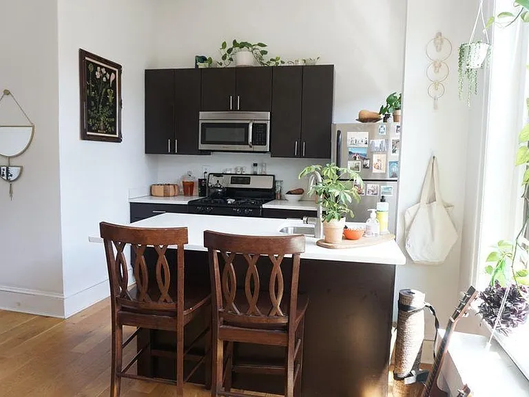 1443 S Broad St #1R — Photo 2
