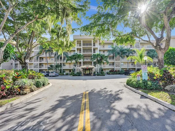 4030 W Palm Aire Dr APT 401, Pompano Beach, FL 33069
