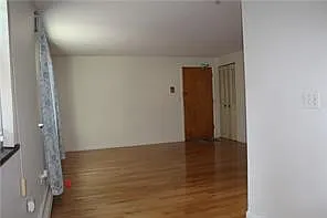 1 bed, 1.0 bath, 6456 sqft, $1,400 — Photo 3