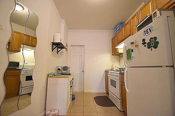 1st image of 402 E 10th St #2A