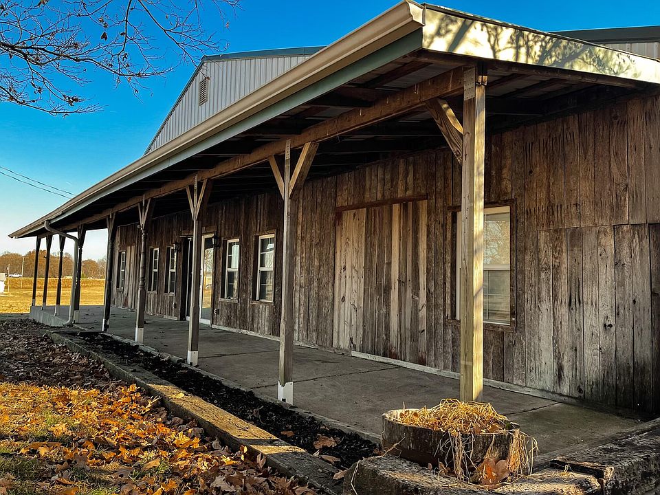 17943 Locust Road, Neosho, MO 64850 | Zillow