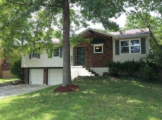 19508 E Bryn Mawr Dr, Independence, MO 64057
