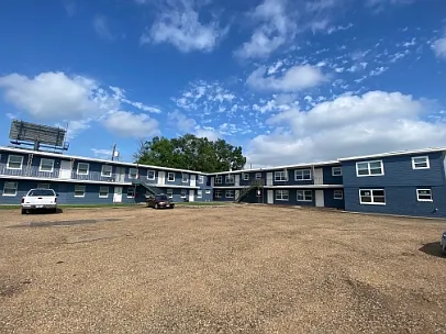 724 Main St #6B