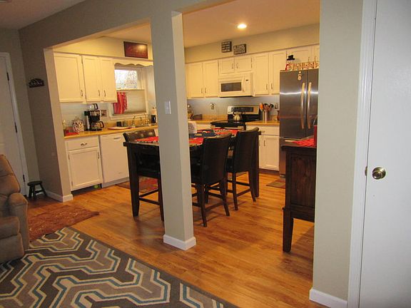 2nd image of 1518 S Grant Ave