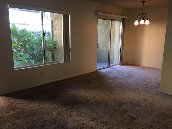 2nd image of 119 W Live Oak St APT E