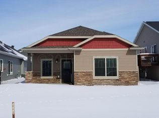 5518 Tuscan Ct S, Fargo, ND 58104