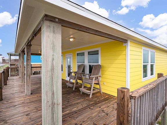 3rd image of 2558 Audubon Avenue