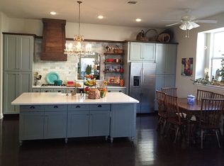 4204 Meadow Ridge Dr, Carrollton, TX 75010