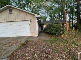 655 Raven Ct, Jonesboro, GA 30238