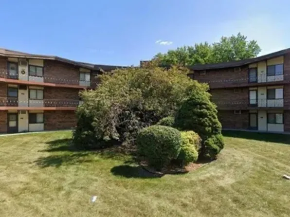 2306 Holiday Ter APT 145, Lansing, IL 60438