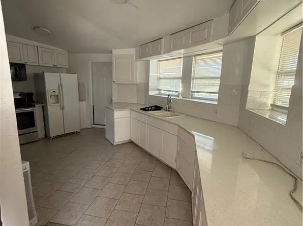 1189 N Tamiami Trl APT F, North Fort Myers, FL 33903