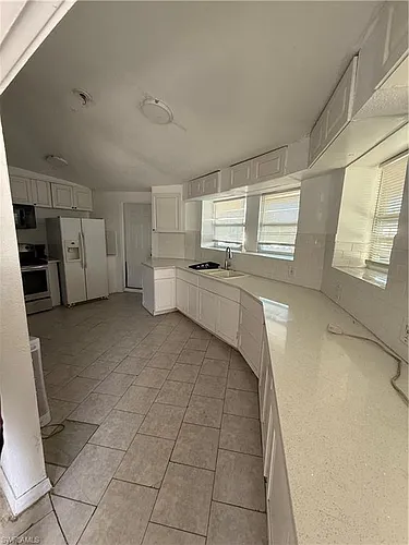 1189 N Tamiami Trl #F Photo 1