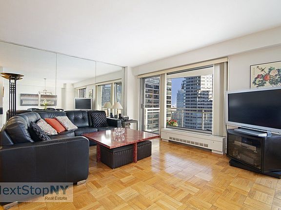 3rd image of 400 E 56th St APT 26R