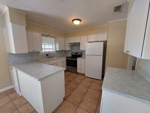 4th image of 1005 N Vandeveer St
