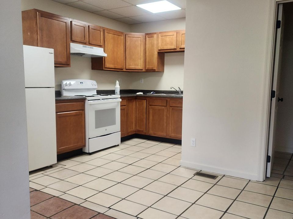1st image of 2201 Lehman St #7