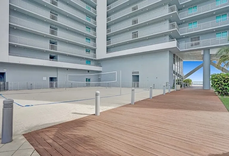 888 Biscayne Blvd #3911 — Photo 14