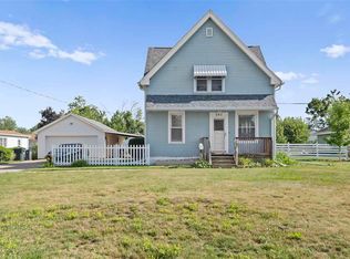 281 24th Ave SW, Cedar Rapids, IA 52404