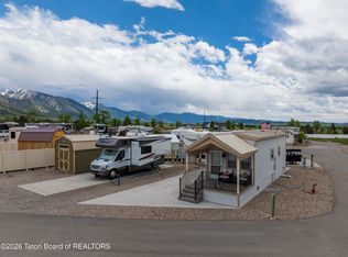 935-936 Buckboard Dr, Thayne, WY 83127