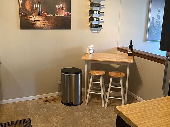 5th image of 6250 Trinity Dr #1-C