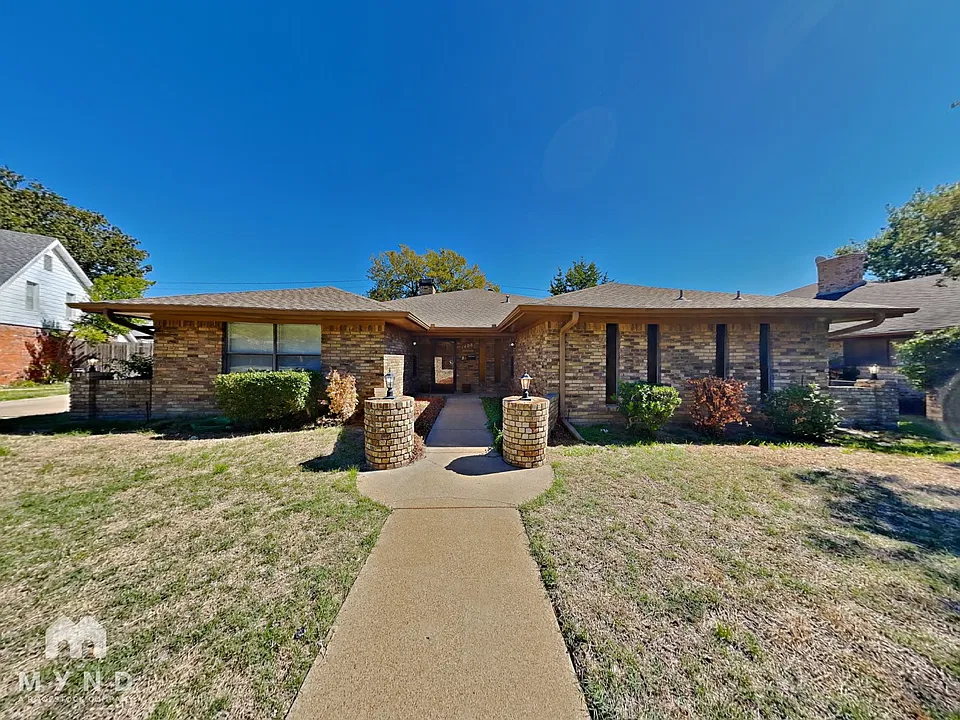 1408 Colony Dr