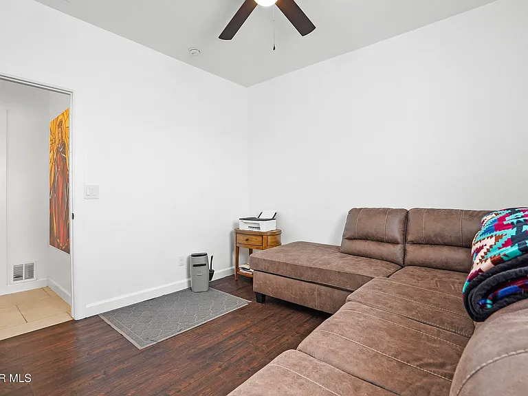 7161 N Skies — Photo 10