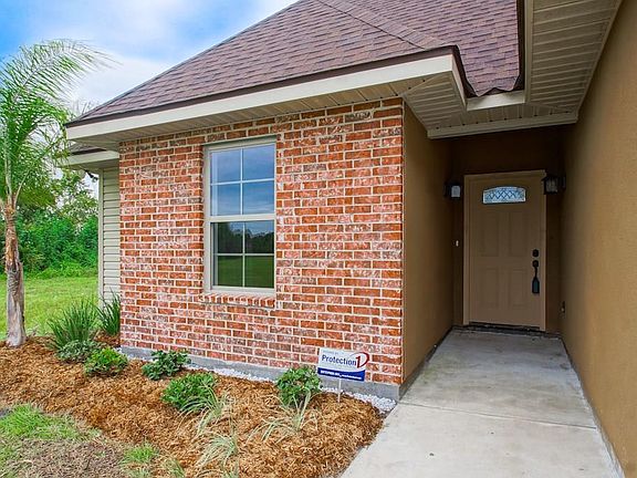 3rd image of 1804 Wild Oaks Ln