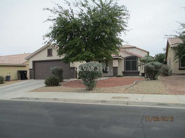 2nd image of 308 Desert Knolls St