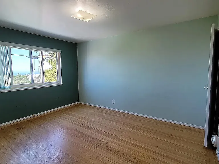 606 S Hill Blvd — Photo 9