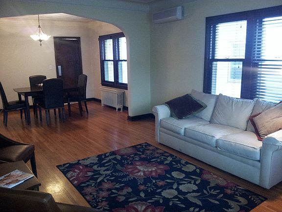 Beautiful coved ceilings