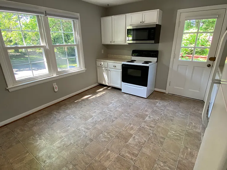 755 Weidman Rd — Photo 12
