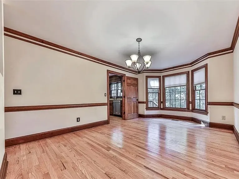 2851 Riverfront Dr — Photo 7