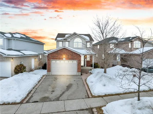 452 Activa Ave, Kitchener, ON N2E 4B9